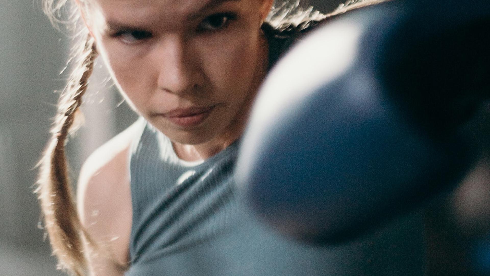 Boxing girl