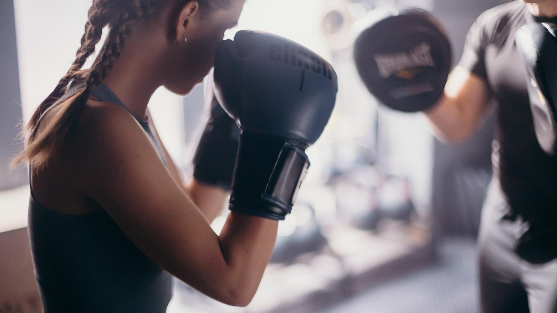 Boxing girl